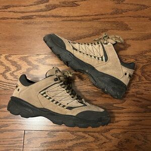 Vintage McKinley Tan and Black Hiking Shoes